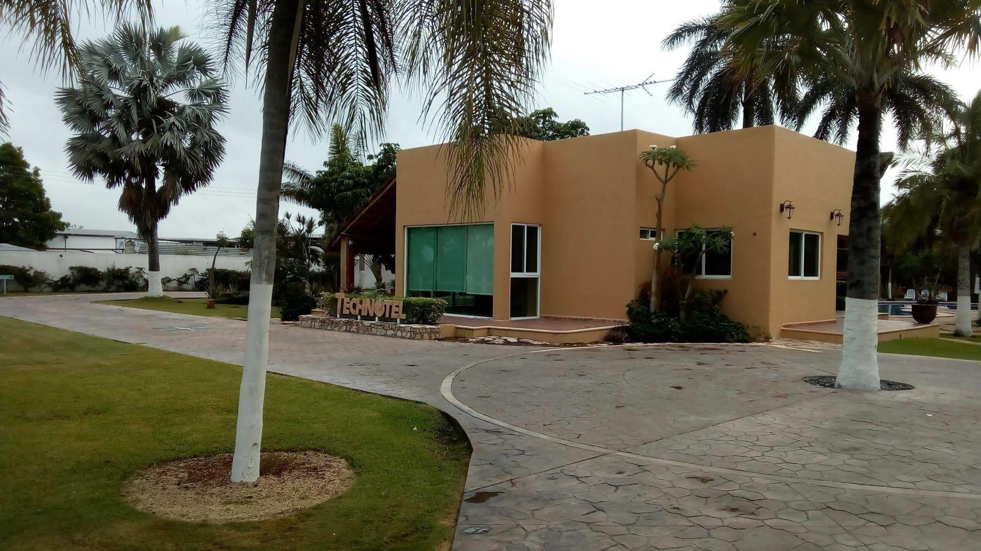 Tecnohotel Merida Norte Exterior foto